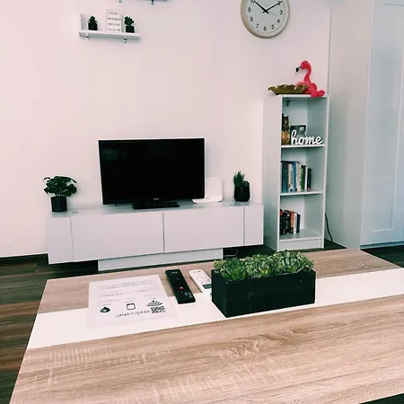 The Boulevard Buzz Apartment *